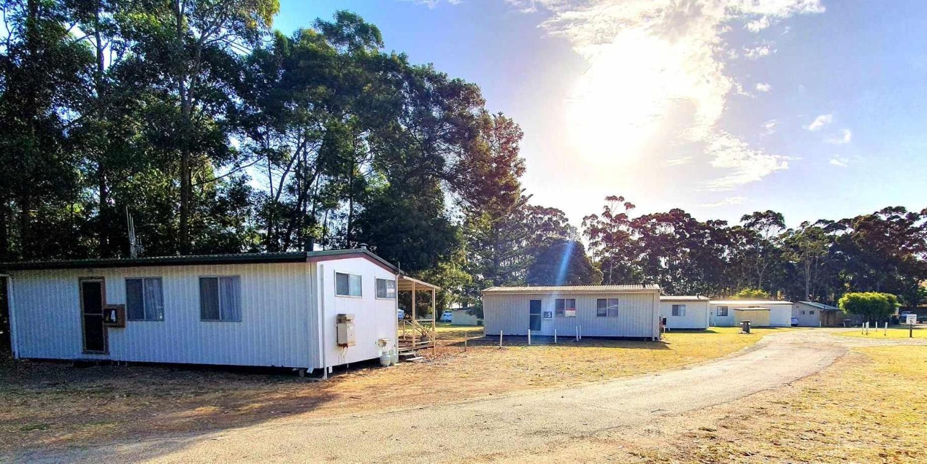 Kalgan River Chalets And Caravan Park Exterior photo