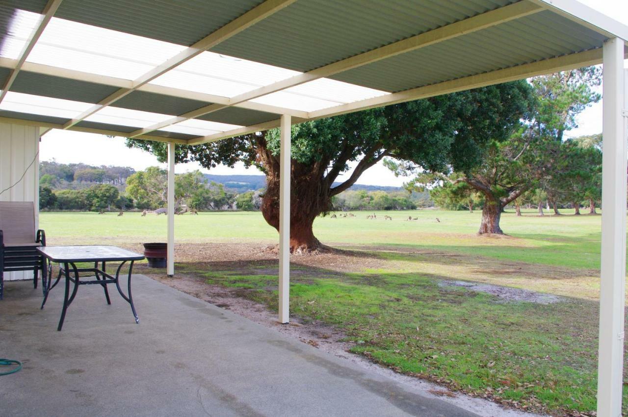 Kalgan River Chalets And Caravan Park Exterior photo